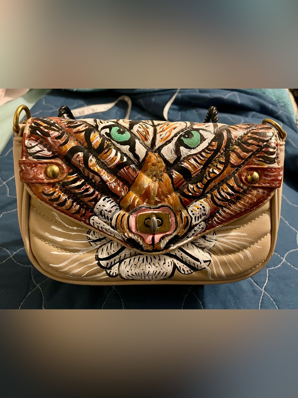 Hand-Painted Beige Bag with Short Chain and Tiger Motif